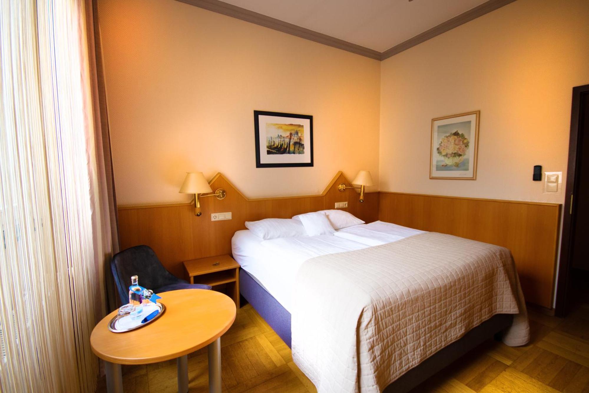 Komfort Hotel Am Kurpark Bad Homburg vor der Hohe Bagian luar foto