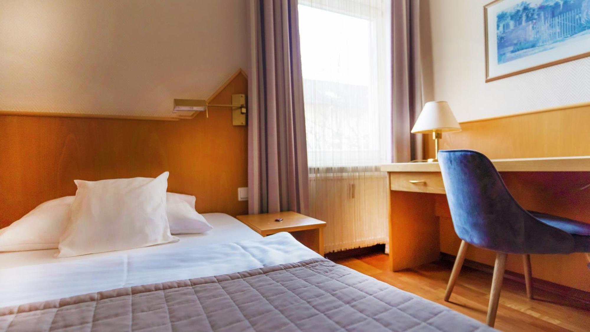Komfort Hotel Am Kurpark Bad Homburg vor der Hohe Bagian luar foto